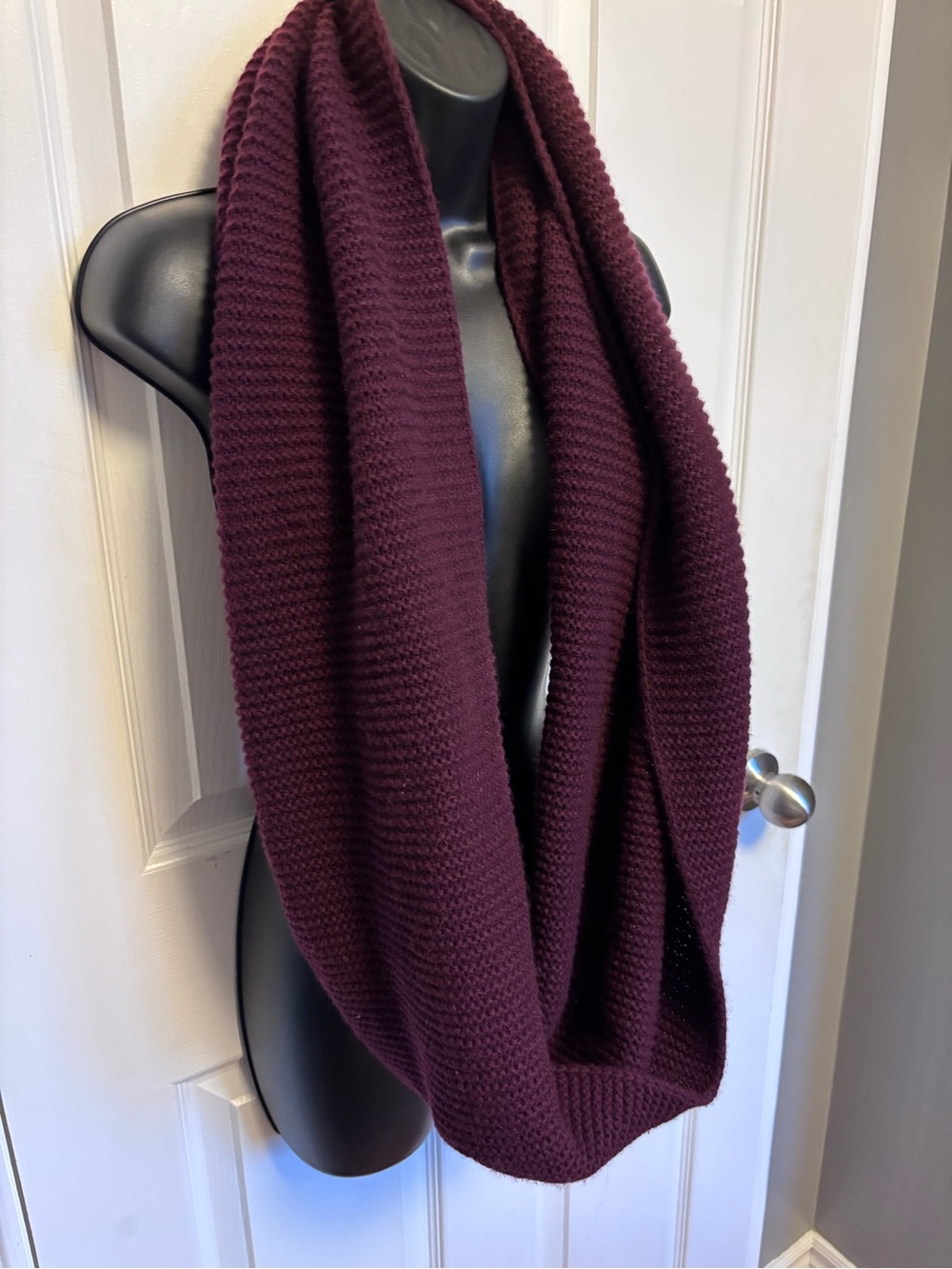 J.Crew 100% Cashmere Honeycomb Knit Infinity Scarf Burgundy Holiday 2013 OS